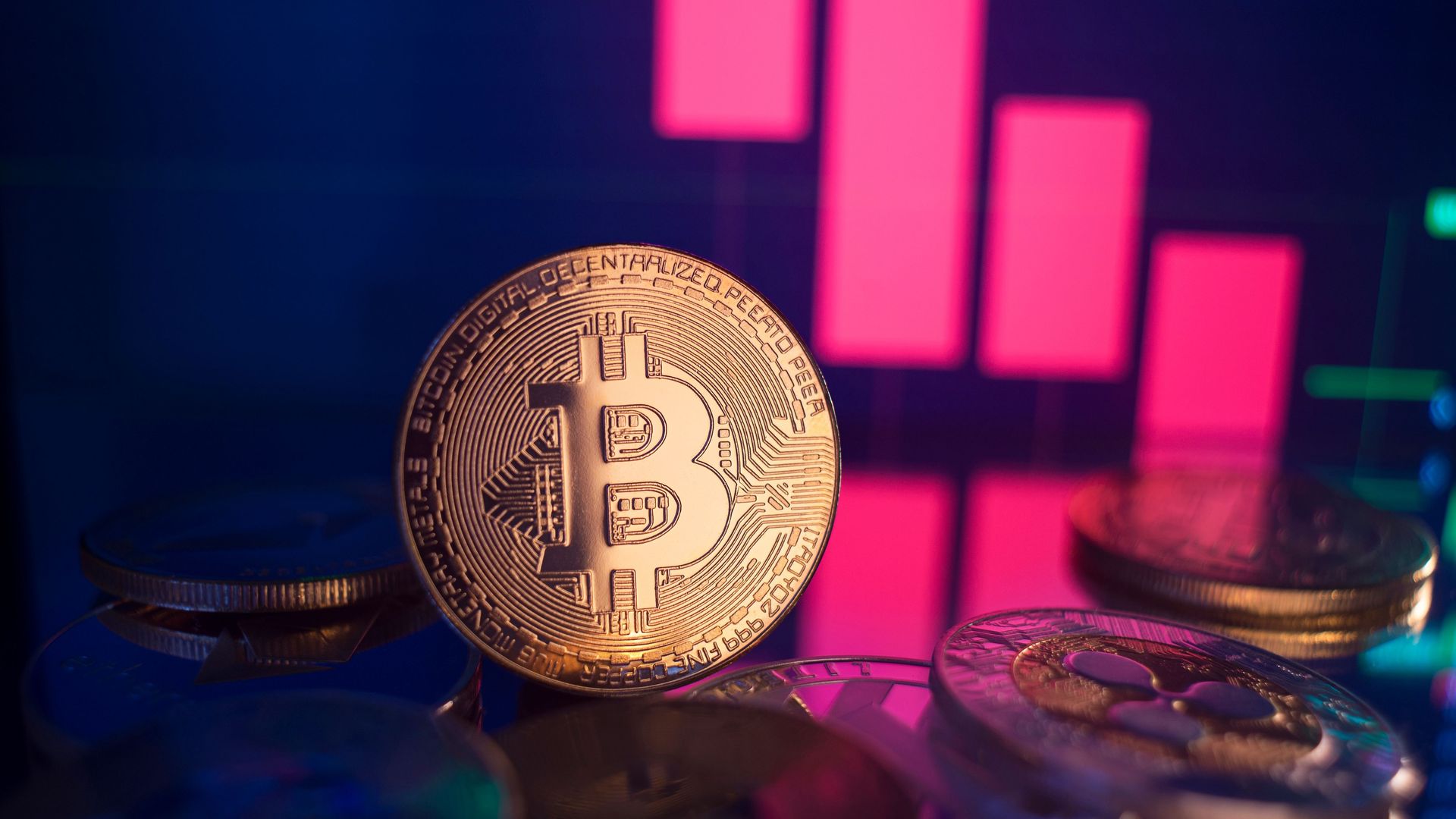 Bitcoin Holds Strongs